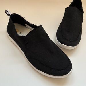 Vionic Beach Black Malibu Slip on